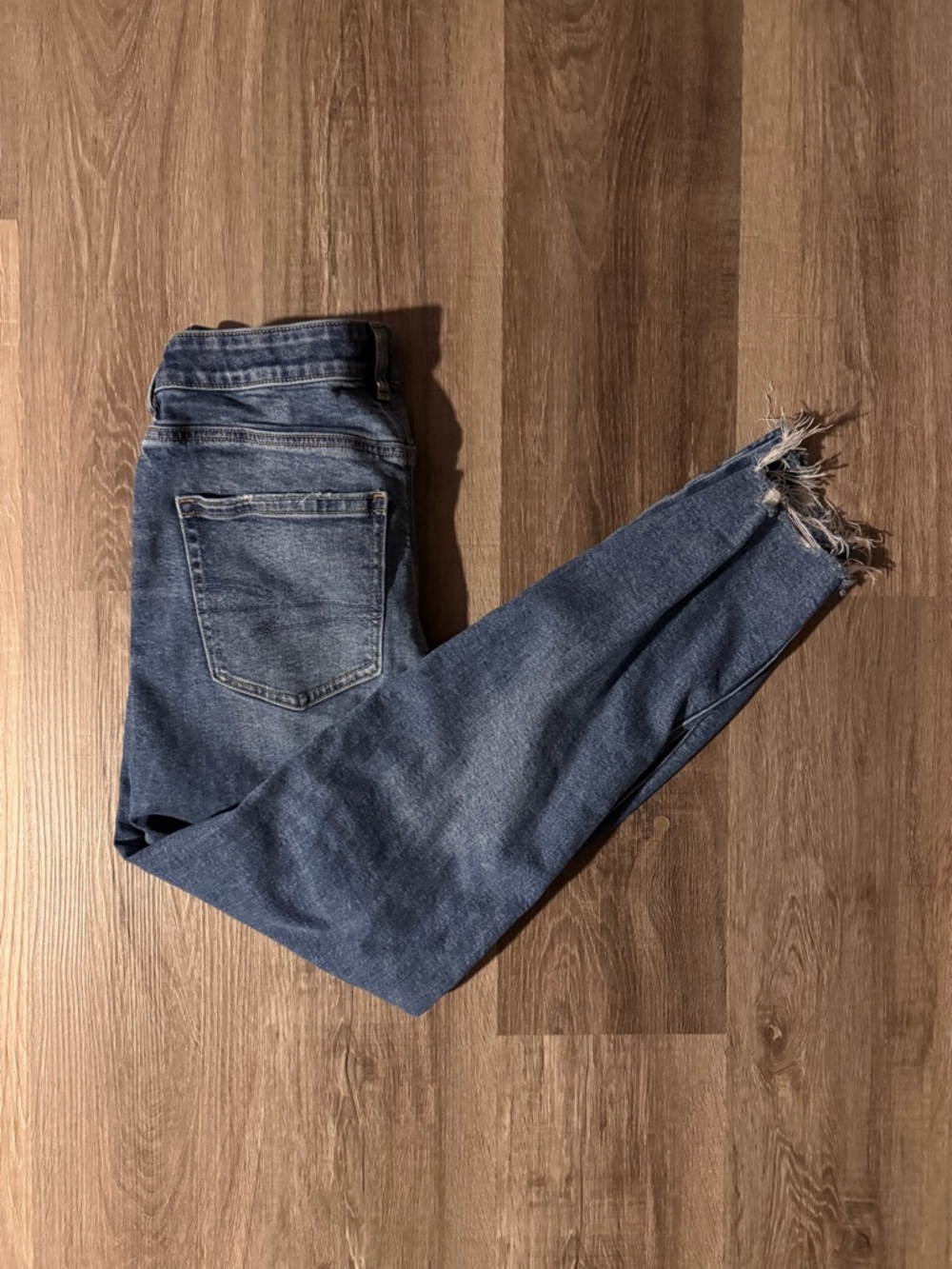 American Eagle Outfitters Skinny Frayed Hem Blue Jeans